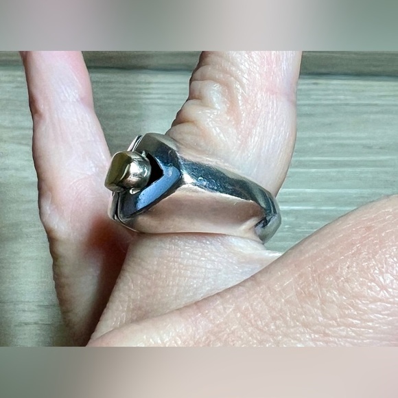 Vintage Designer Signed Sterling Silver & 18K Gold Modernist Dome Ring, Size 6 - Picture 11 of 12